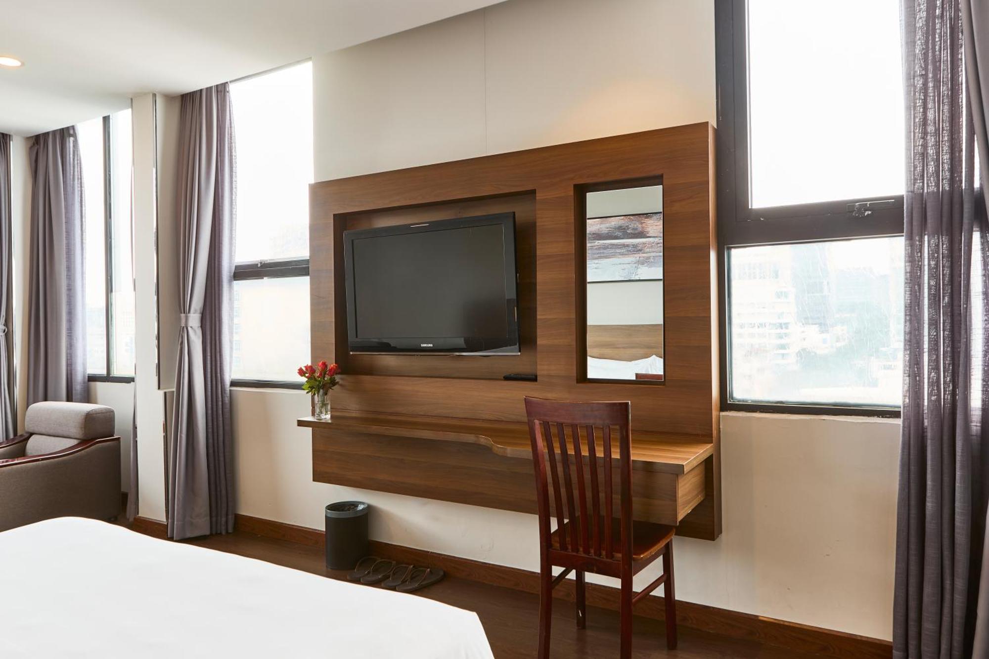 Park Saigon 3*