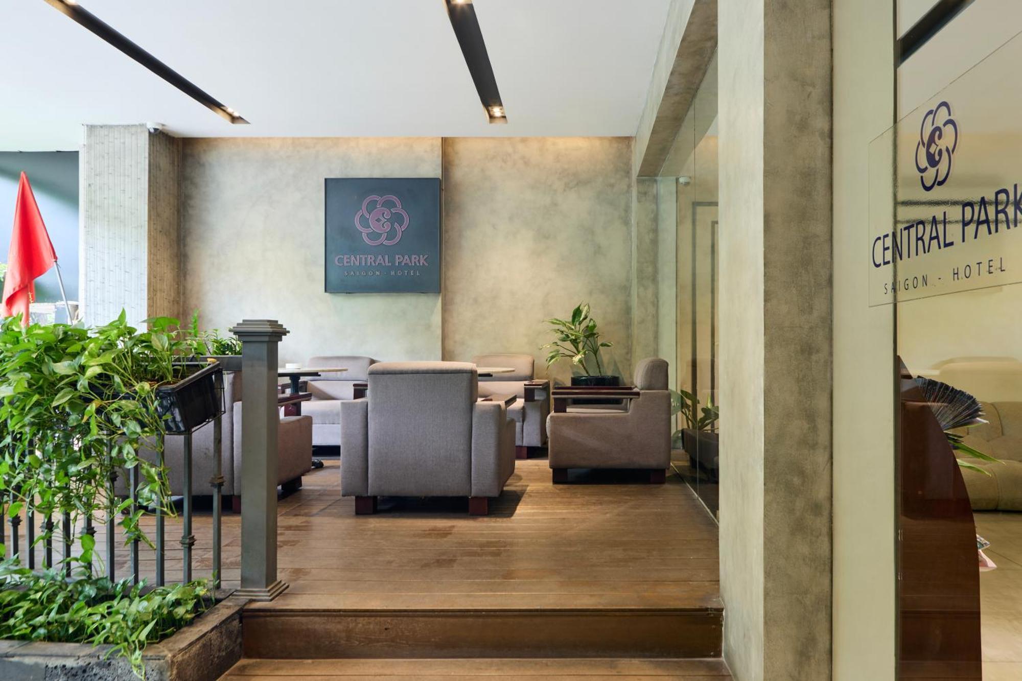 Park Saigon Hotel