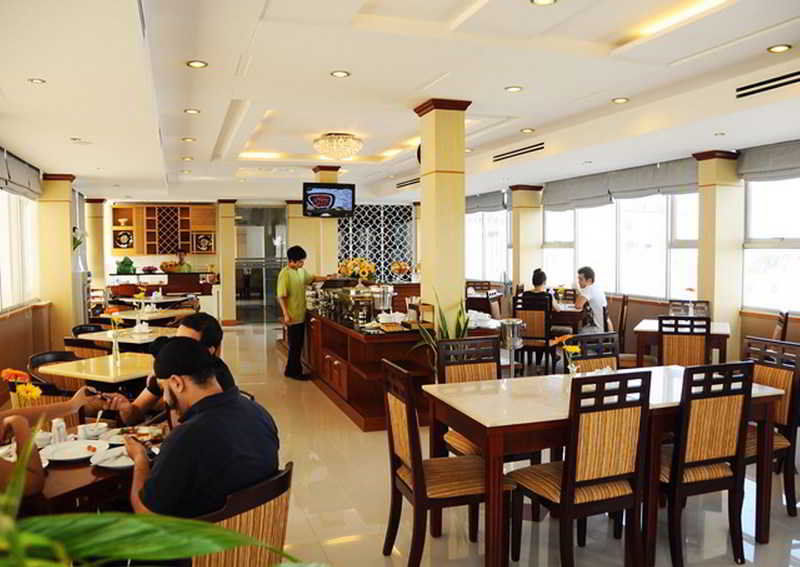 Park Saigon Отель Хошимин